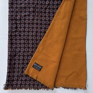 Brooks Brothers Reversible Silk Wool Scarf Medallion Fringe Gold Navy